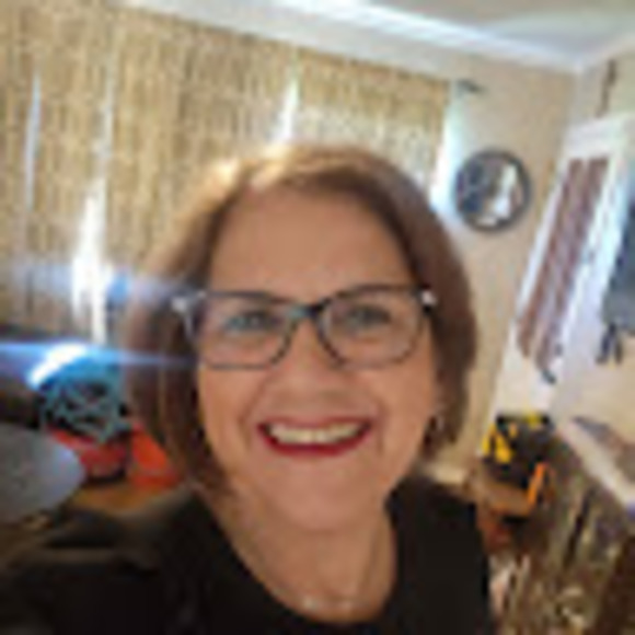 Meet your Posher, Sonia - Picture 1 of 1